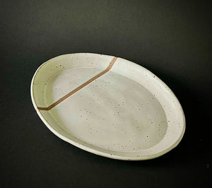 earth & needle small oval plate - 1