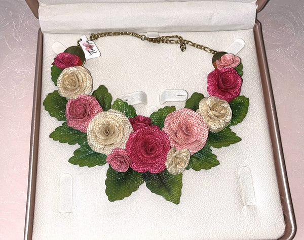 Multicolored Roses Bushes Necklace - Banana Fiber - 3