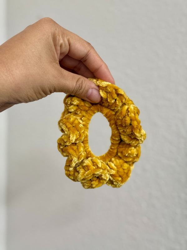 Velvet Crochet Scrunchie - 4