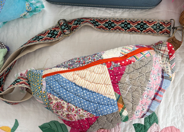 611fc05e3c4ce80992caae23_large-crossbody-bag_1775174835279.png