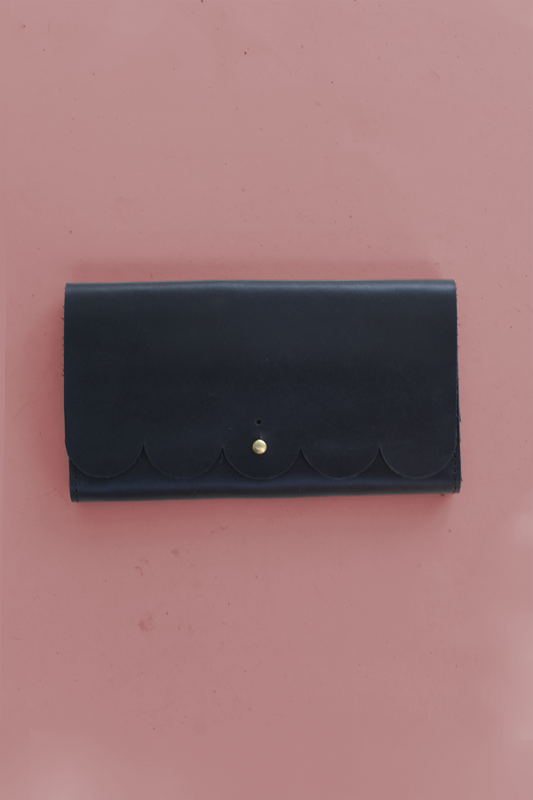 611fc05e3c4ce80992caae23_scallop-fo-wallet-black-front_1785430230646.png