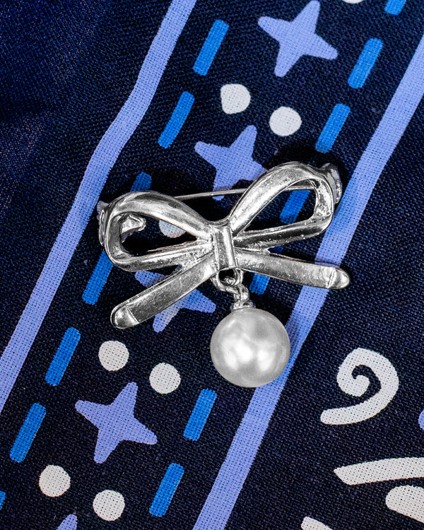 Bandana Brooch - Bow + Pearl