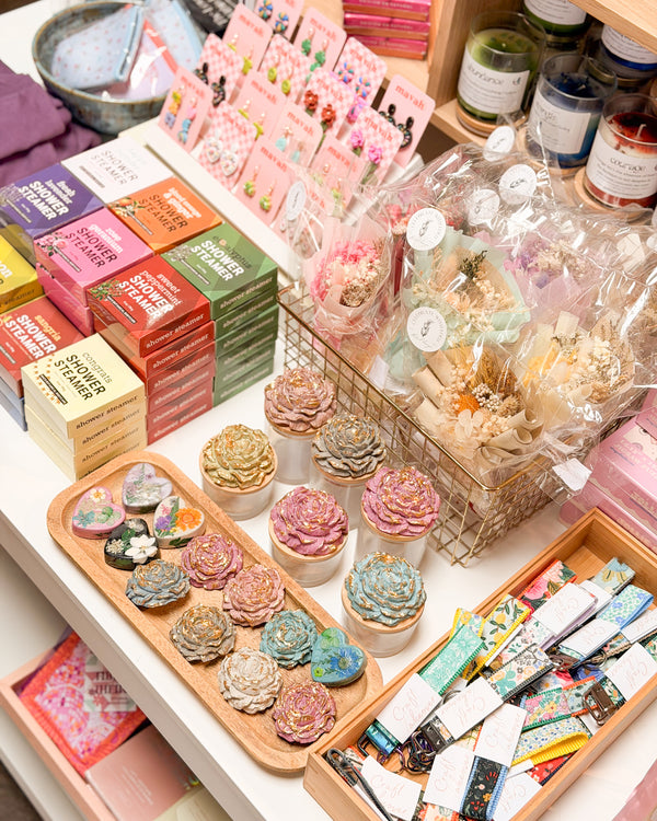 Gold Peony Concrete Magnet