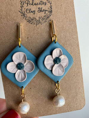 Statement Beige Flower with Pearl Drop Earrings - 1
