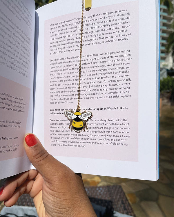Buzz off I'm Reading Bee Enamel Bookamrk - 3